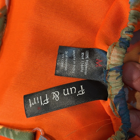 🧡 FLORAL JUMPSUIT 🧡 - Picture 5 of 5